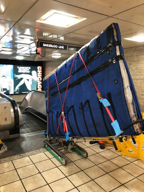 Moving Advertising Screens